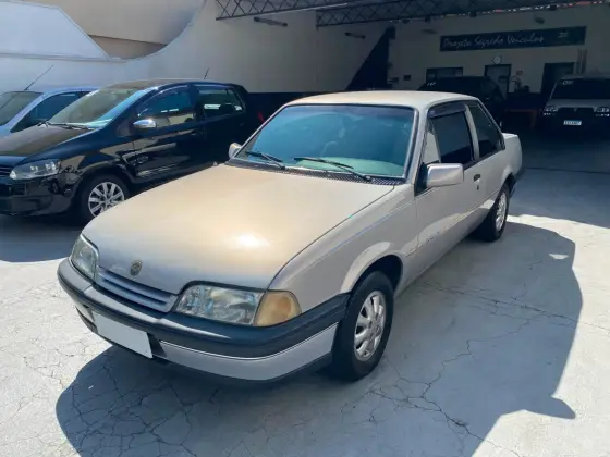 CHEVROLET MONZA 2.0 EFI BARCELONA 8V GASOLINA 2P MANUAL