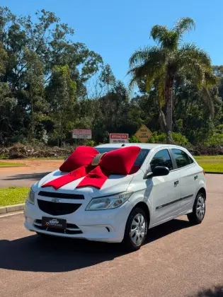 CHEVROLET ONIX 1.0 MPFI LS 8V FLEX 4P MANUAL CHEVROLET ONIX 1.0 MPFI LS 8V FLEX 4P MANUAL