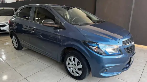 CHEVROLET ONIX 1.0 MPFI LS 8V FLEX 4P MANUAL CHEVROLET ONIX 1.0 MPFI LS 8V FLEX 4P MANUAL
