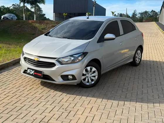 CHEVROLET ONIX 1.0 MPFI LT 8V FLEX 4P MANUAL CHEVROLET ONIX 1.0 MPFI LT 8V FLEX 4P MANUAL