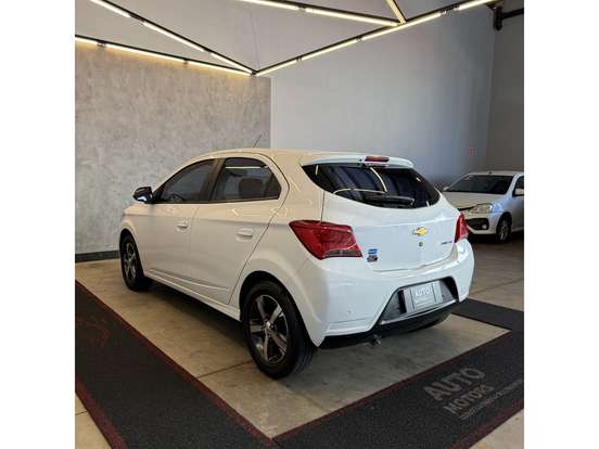 CHEVROLET-ONIX-1.4 MPFI LTZ 8V FLEX 4P AUTOMÁTICO CHEVROLET-ONIX-2016