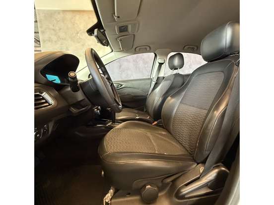 CHEVROLET-ONIX-2016