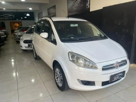FIAT IDEA 1.4 MPI ATTRACTIVE 8V FLEX 4P MANUAL FIAT IDEA 1.4 MPI ATTRACTIVE 8V FLEX 4P MANUAL