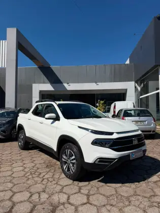 FIAT TORO 1.3 TURBO 270 FLEX FREEDOM AT6 FIAT TORO 1.3 TURBO 270 FLEX FREEDOM AT6