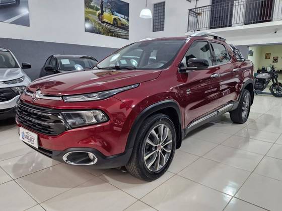 FIAT TORO 2.0 16V TURBO DIESEL VOLCANO 4WD AT9