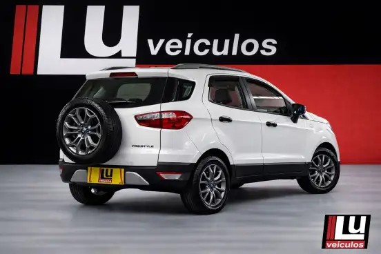 FORD-ECOSPORT-2016