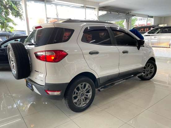 FORD-ECOSPORT-2014