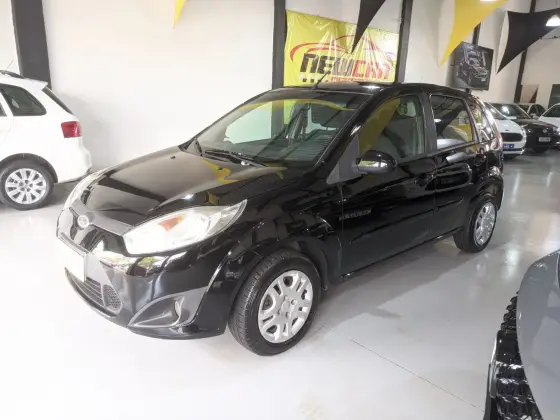 FORD FIESTA 1.0 ROCAM HATCH 8V FLEX 4P MANUAL FORD FIESTA 1.0 ROCAM HATCH 8V FLEX 4P MANUAL