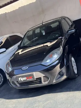 FORD FIESTA 1.0 ROCAM SE 8V FLEX 4P MANUAL FORD FIESTA 1.0 ROCAM SE 8V FLEX 4P MANUAL