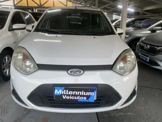 FORD FIESTA 1.6 ROCAM HATCH 8V FLEX 4P MANUAL FORD FIESTA 1.6 ROCAM HATCH 8V FLEX 4P MANUAL