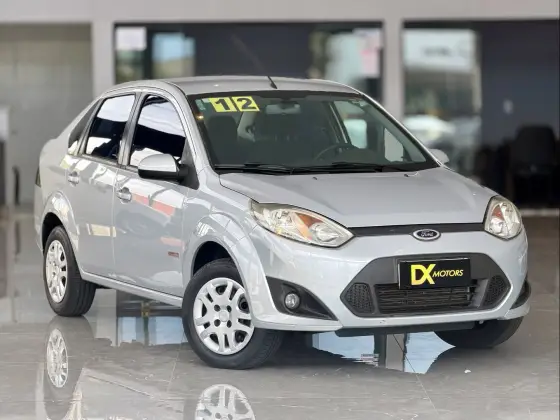 FORD FIESTA 1.6 ROCAM SEDAN 8V FLEX 4P MANUAL