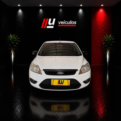 FORD FOCUS 1.6 GLX 8V FLEX 4P MANUAL FORD FOCUS 1.6 GLX 8V FLEX 4P MANUAL