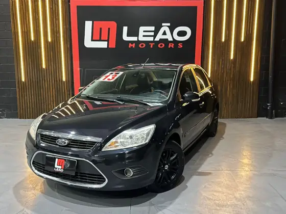 FORD FOCUS 2.0 GLX SEDAN 16V FLEX 4P MANUAL FORD FOCUS 2.0 GLX SEDAN 16V FLEX 4P MANUAL