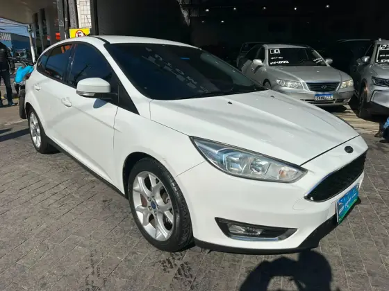 FORD FOCUS 2.0 SE PLUS FASTBACK 16V FLEX 4P POWERSHIFT FORD FOCUS 2.0 SE PLUS FASTBACK 16V FLEX 4P POWERSHIFT