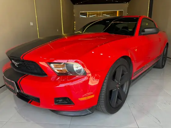 FORD MUSTANG 3.7 V6 GASOLINA AUTOMÁTICO FORD MUSTANG 3.7 V6 GASOLINA AUTOMÁTICO