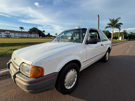 FORD-ESCORT-1.0 HOBBY 8V GASOLINA 2P MANUAL FORD-ESCORT-1994