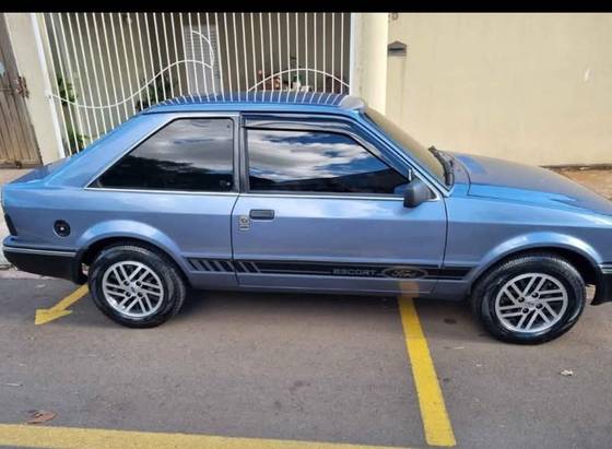 FORD ESCORT 1.6 GL 8V ÁLCOOL 2P MANUAL