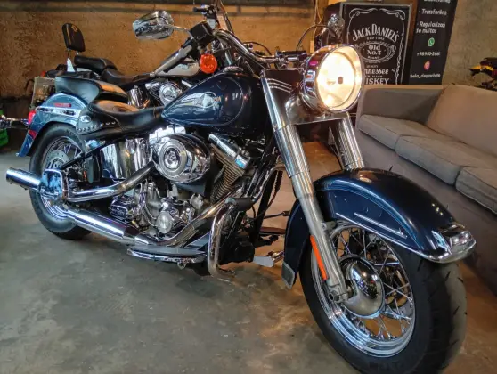 HARLEY-DAVIDSON SOFTAIL HERITAGE CUSTOM 
