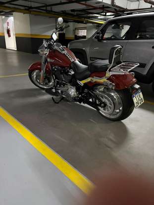 HARLEY-DAVIDSON-SOFTAIL FAT BOB 114-2024