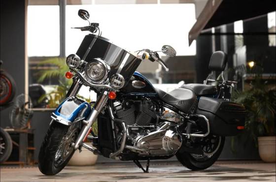 HARLEY-DAVIDSON SOFTAIL HERITAGE CLASSIC 114 