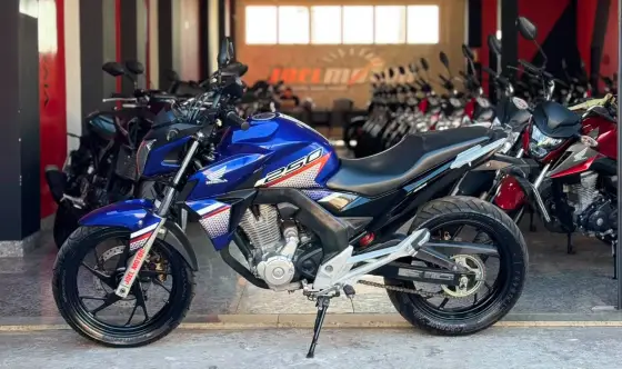 HONDA CB TWISTER HONDA CB TWISTER
