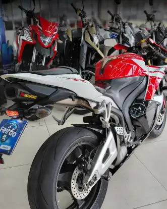 HONDA-CBR 600RR-2013
