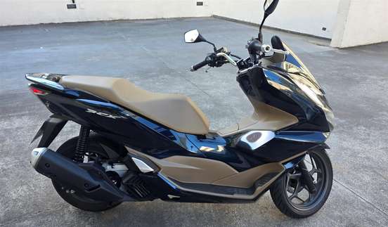 HONDA-PCX 160 DLX-2025