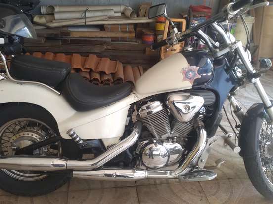 HONDA-SHADOW 600C VT-2000