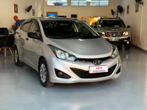 HYUNDAI HB20S 1.0 COMFORT PLUS 12V FLEX 4P MANUAL