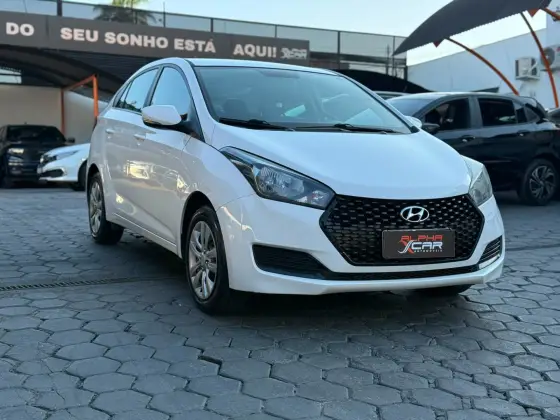 HYUNDAI HB20S 1.6 COMFORT PLUS 16V FLEX 4P AUTOMÁTICO HYUNDAI HB20S 1.6 COMFORT PLUS 16V FLEX 4P AUTOMÁTICO