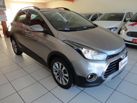 HYUNDAI HB20X 1.6 16V STYLE FLEX 4P AUTOMÁTICO