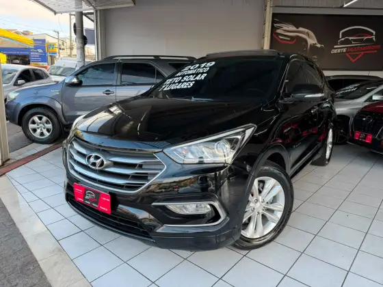 HYUNDAI SANTA FÉ 3.3 MPFI 4X4 7 LUGARES V6 270CV GASOLINA 4P AUTOMÁTICO HYUNDAI SANTA FÉ 3.3 MPFI 4X4 7 LUGARES V6 270CV GASOLINA 4P AUTOMÁTICO