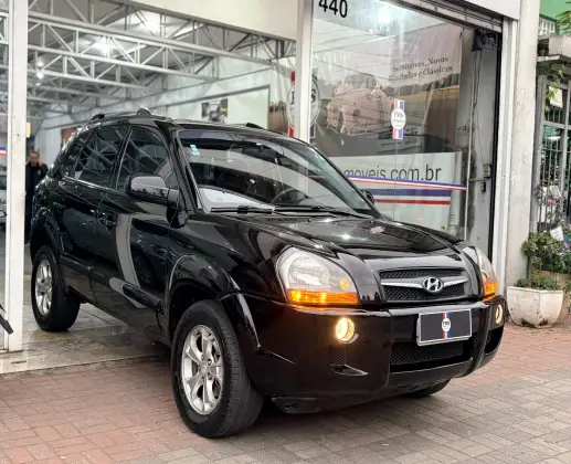 HYUNDAI TUCSON 2.0 MPFI GLS 16V 143CV 2WD GASOLINA 4P AUTOMÁTICO HYUNDAI TUCSON 2.0 MPFI GLS 16V 143CV 2WD GASOLINA 4P AUTOMÁTICO