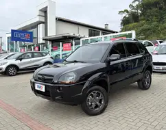 HYUNDAI TUCSON 2.0 MPFI GLS 16V 143CV 2WD GASOLINA 4P AUTOMÁTICO HYUNDAI TUCSON 2.0 MPFI GLS 16V 143CV 2WD GASOLINA 4P AUTOMÁTICO