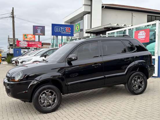 HYUNDAI-TUCSON-2012