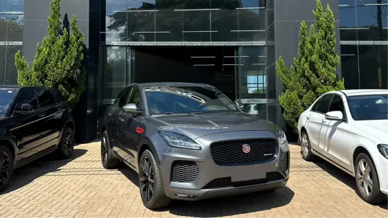 JAGUAR E-PACE 2.0 16V P250 GASOLINA R-DYNAMIC S AWD AUTOMÁTICO JAGUAR E-PACE 2.0 16V P250 GASOLINA R-DYNAMIC S AWD AUTOMÁTICO