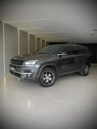 JEEP COMMANDER 2.2 TURBO DIESEL OVERLAND AT9