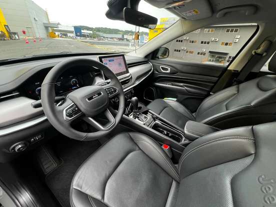JEEP-COMPASS-2025