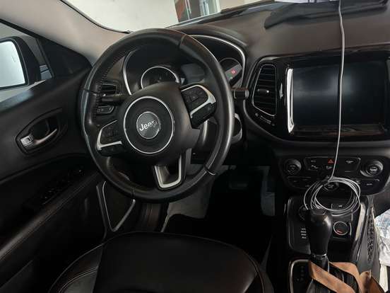 JEEP-COMPASS-2020