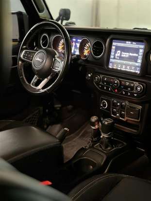 JEEP-WRANGLER-2.0 TURBO GASOLINA SAHARA 4P 4X4 AT8 JEEP-WRANGLER-2019