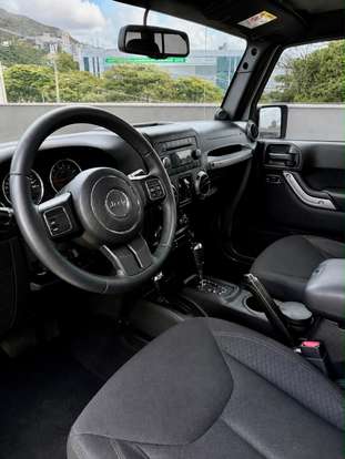 JEEP-WRANGLER-2013