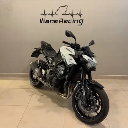 KAWASAKI Z900 KAWASAKI Z900