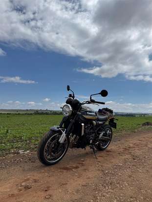 KAWASAKI-Z900RS-2021