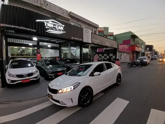 KIA CERATO 1.6 SX 16V FLEX 4P AUTOMÁTICO KIA CERATO 1.6 SX 16V FLEX 4P AUTOMÁTICO