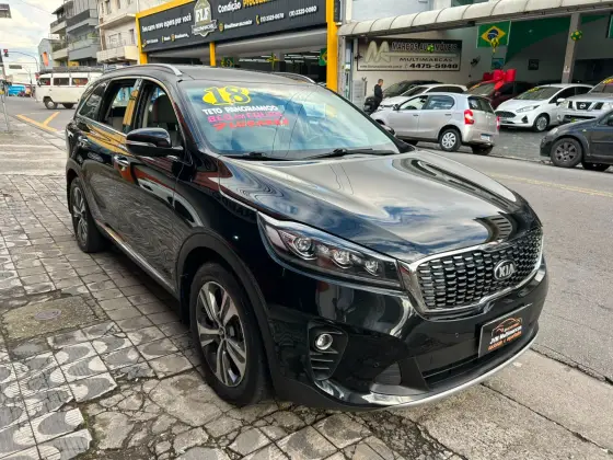 KIA SORENTO 3.5 V6 GASOLINA EX 7L AWD AUTOMATICO KIA SORENTO 3.5 V6 GASOLINA EX 7L AWD AUTOMATICO