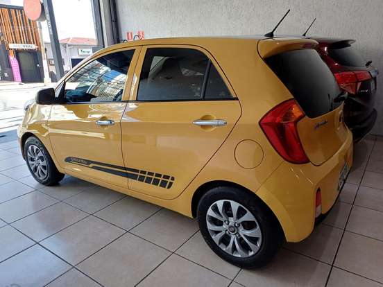 KIA-PICANTO-2015