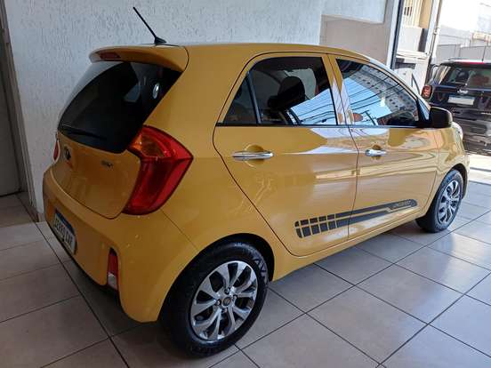 KIA-PICANTO-1.0 EX 12V FLEX 4P MANUAL KIA-PICANTO-2015