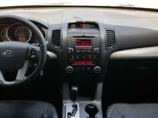KIA-SORENTO-2.4 16V GASOLINA EX AUTOMÁTICO KIA-SORENTO-2012