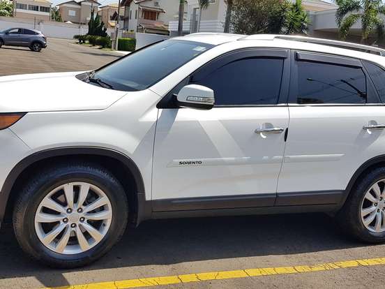 KIA-SORENTO-2.4 16V GASOLINA EX AUTOMÁTICO KIA-SORENTO-2012