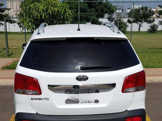 KIA-SORENTO-2.4 16V GASOLINA EX AUTOMÁTICO KIA-SORENTO-2012